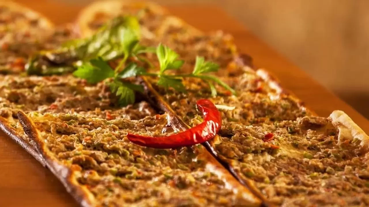 Kıymalı Pide
